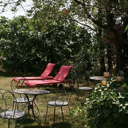 Bed and Breakfast La Tasque *